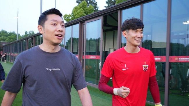 成年人在线视频免费观看